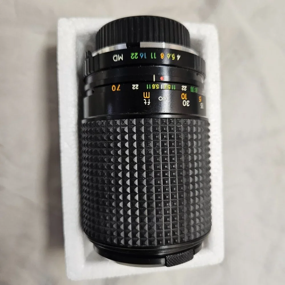 Sears 70 to 210mm f4.0/5.6 Macro/One Touch Zoom Lens Minolta Mount Vintage